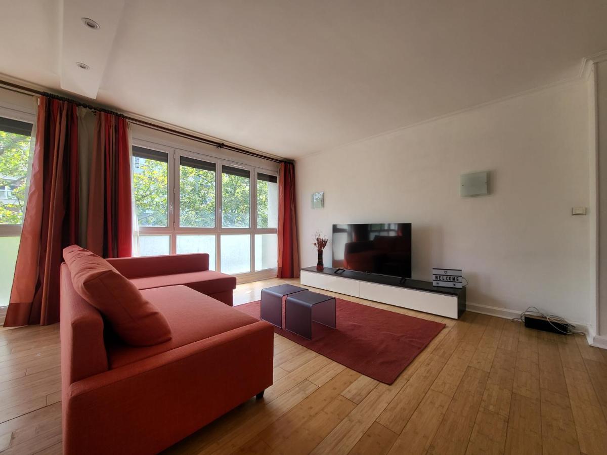 Spacious And Comfortable Apartment - Perfect For Families & Friends - Near Public Transportation موروج المظهر الخارجي الصورة